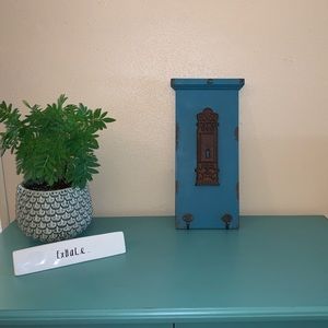 Decorative wall decor/key hanger. Buy 1 get 1 FREE